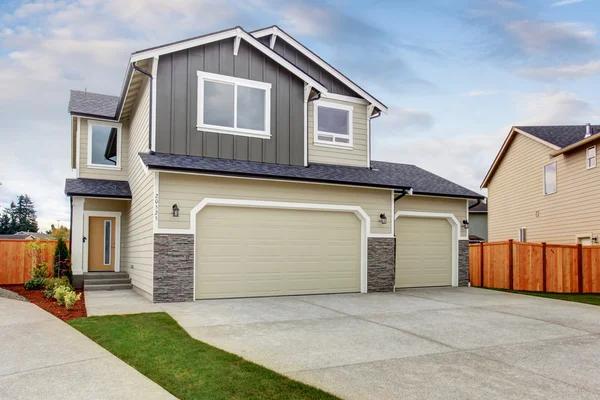 Reliable Garage Door Installation Near Me Specialists