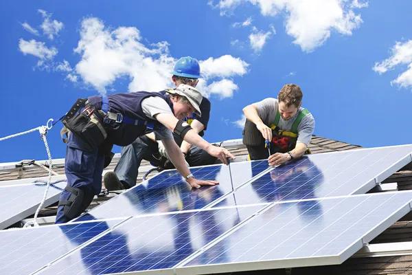 Solar Installation Los Angeles Guide for Homes and Businesses