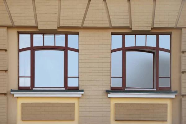 Affordable Hurricane Impact Windows in South Florida for Every Budget