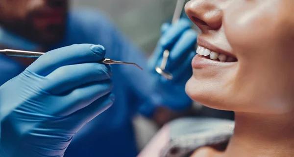 Choosing the Right Dentist Brantford for Long-Term Oral Health