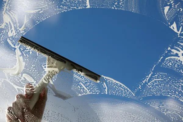 Find the Best Window Washing Near Me for Fast Local Service