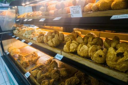 Enhance Your Serving Area With a Food Warmer Display