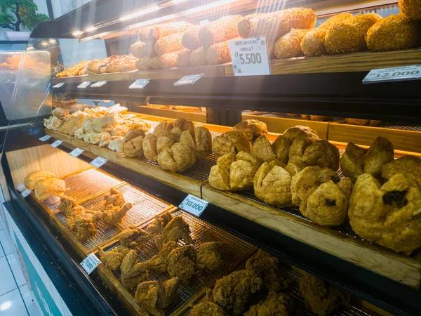 Enhance Your Serving Area With a Food Warmer Display