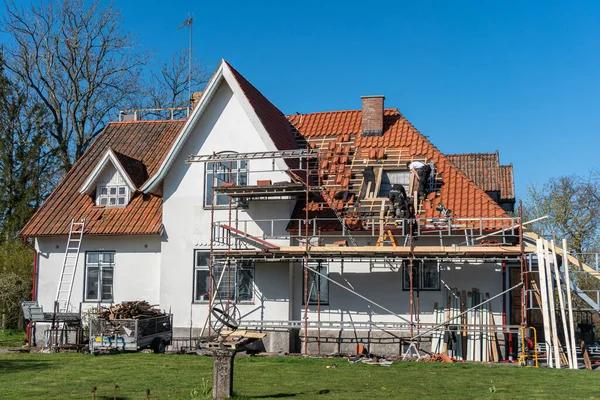 Exterior Renovations by Apex Construction: Enhancing Homes with Lasting Results