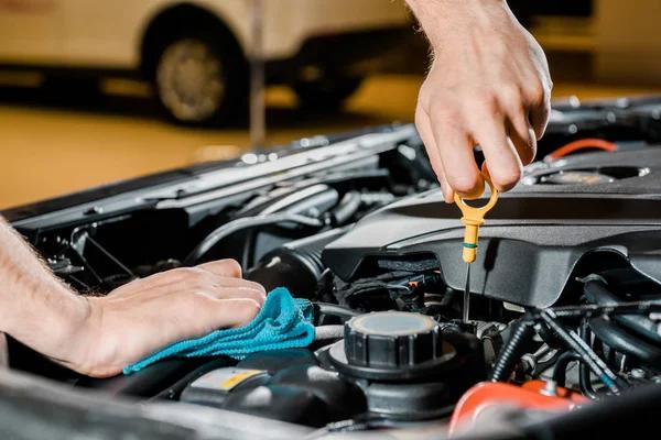 Keeping Up With Regular Oil Changes in Baltimore