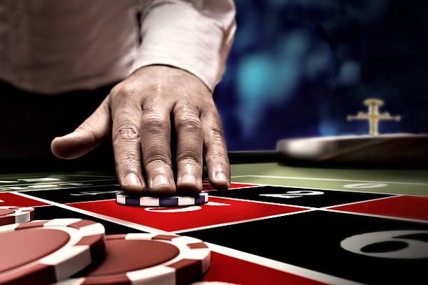 Comparing the key features of casino review checklists