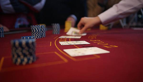 Exploring Popular Games at a Singapore online casino