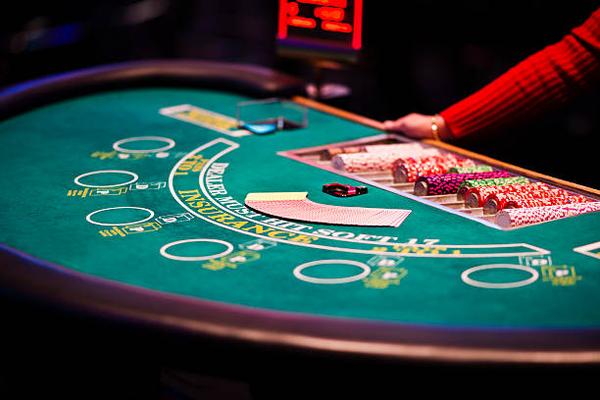 How Technology Improves online casinos Singapore